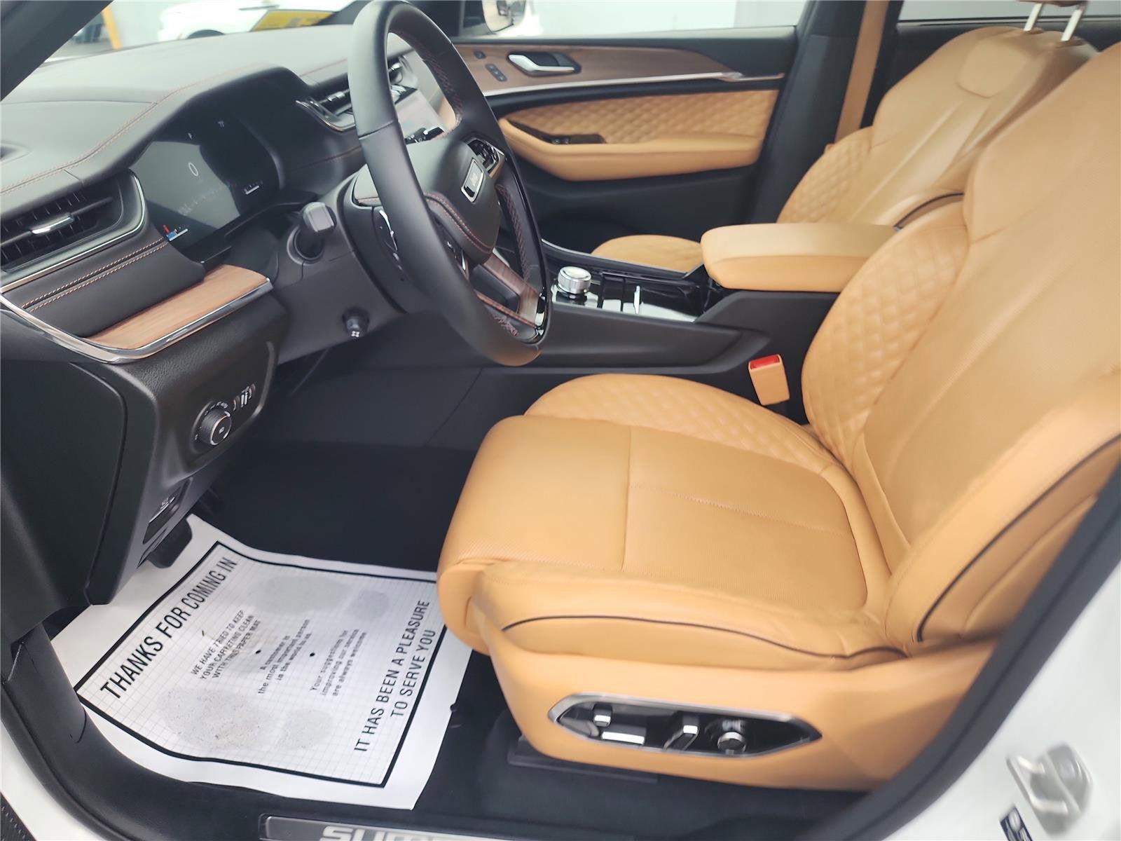 2023 Jeep Grand Cherokee Summit