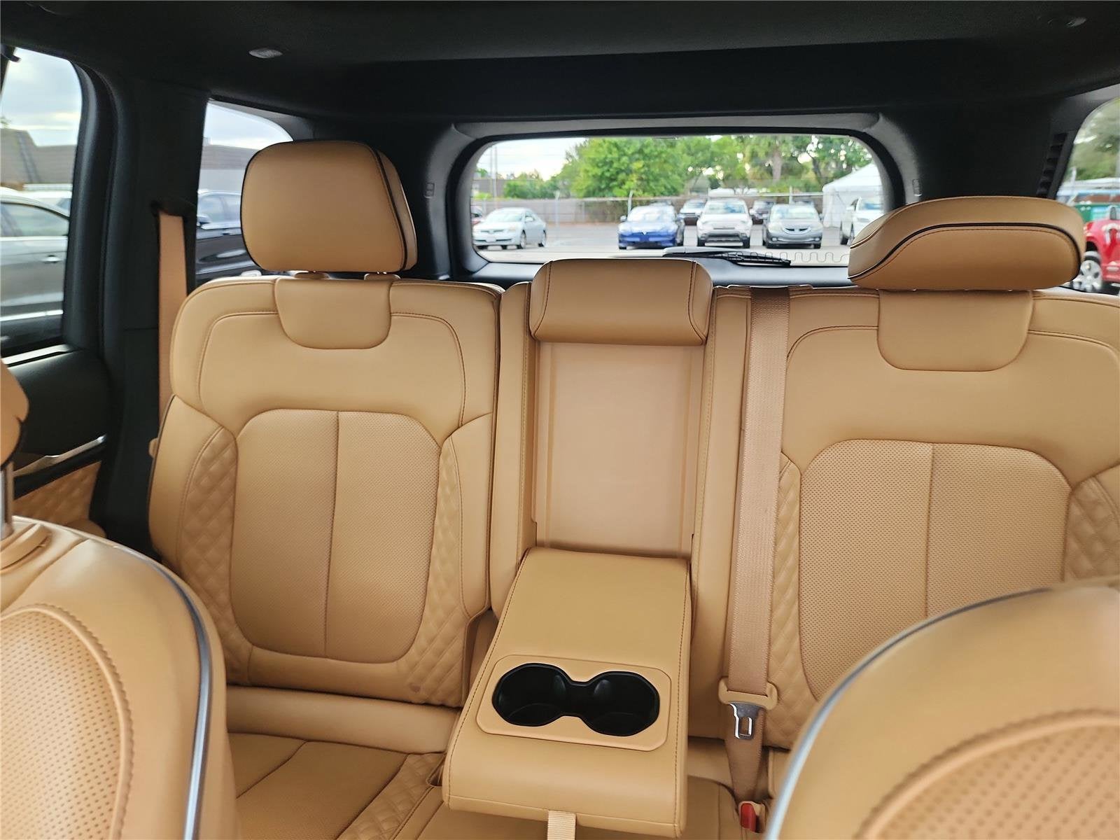 2023 Jeep Grand Cherokee Summit