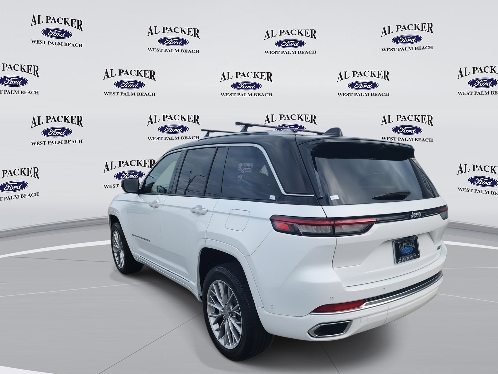 2023 Jeep Grand Cherokee Summit