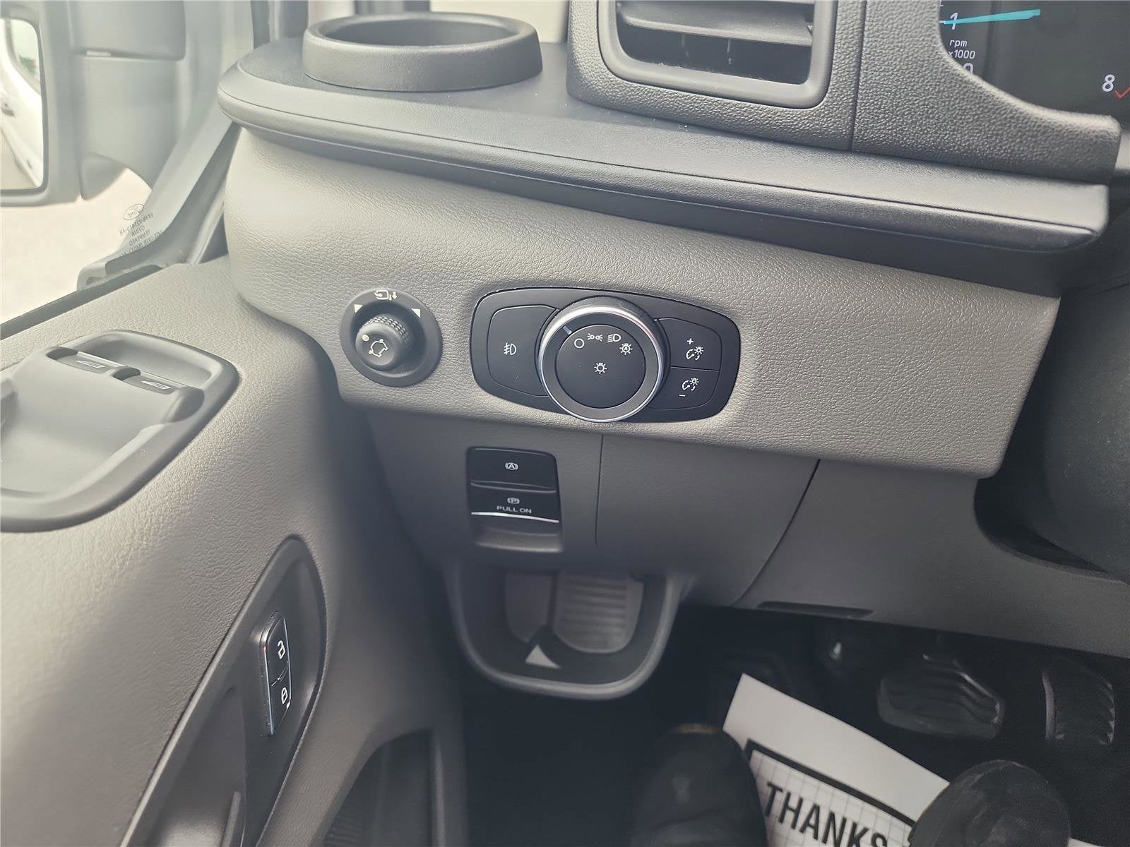 2023 Ford Transit Passenger Wagon XLT