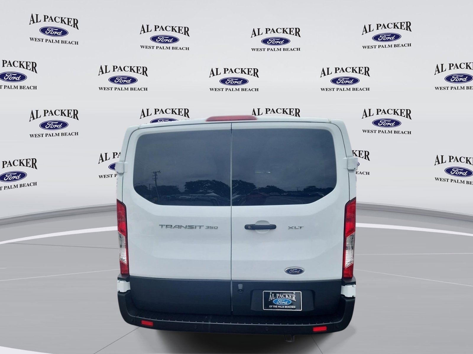 2023 Ford Transit Passenger Wagon XLT