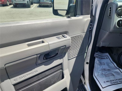 2013 Ford Econoline Wagon XLT