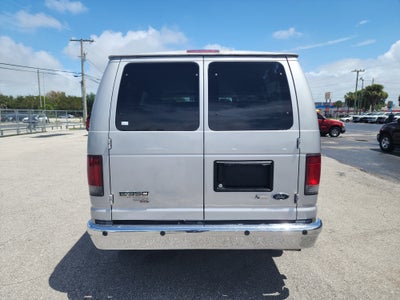 2013 Ford Econoline Wagon XLT