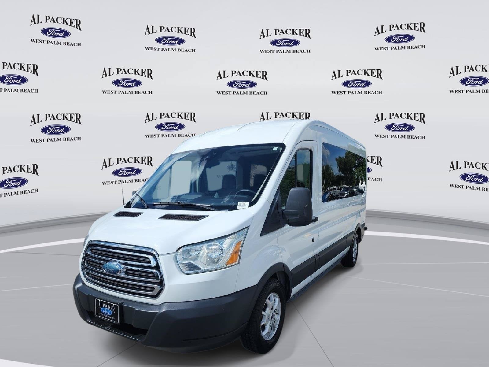 2015 Ford Transit Wagon XLT