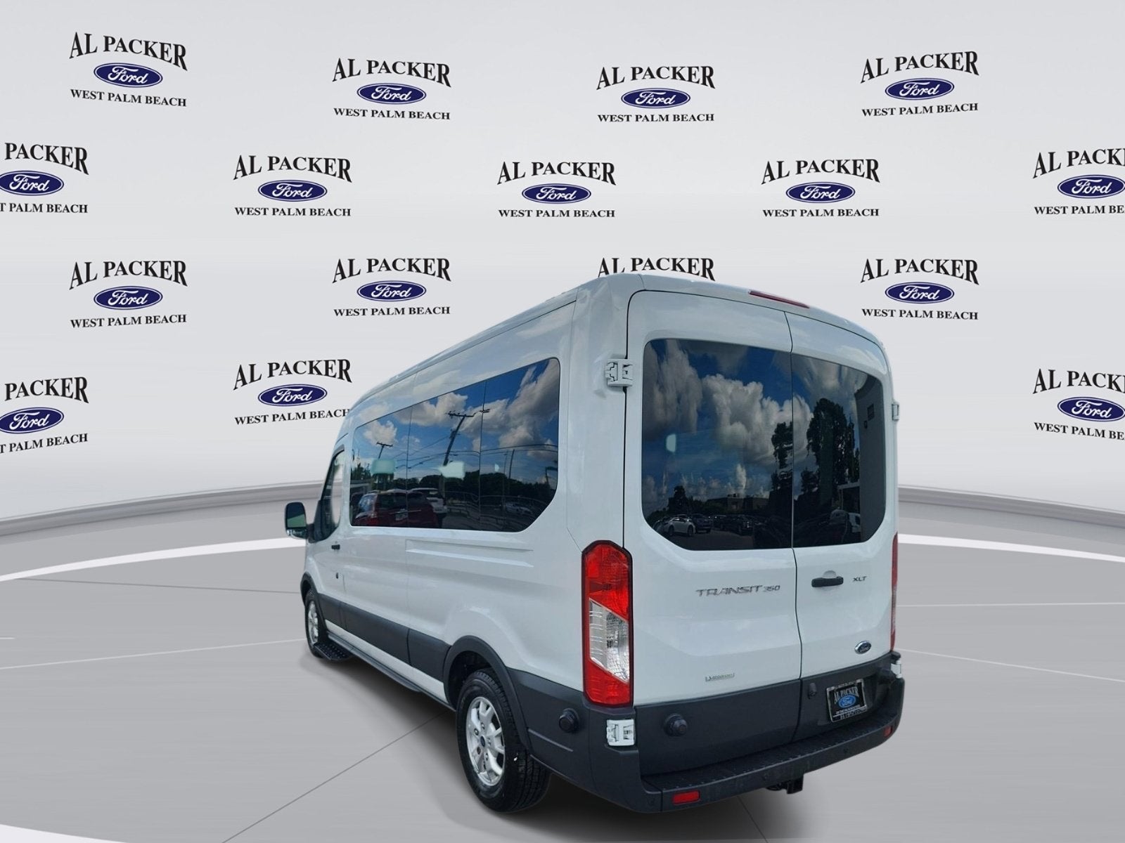 2015 Ford Transit Wagon XLT