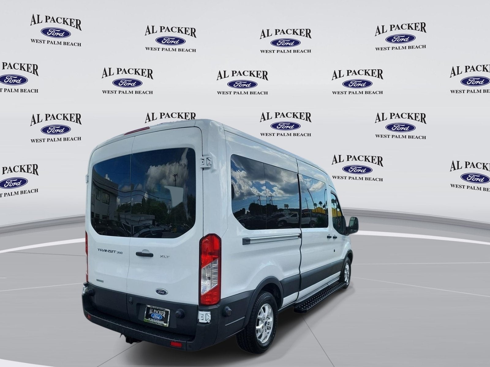 2015 Ford Transit Wagon XLT