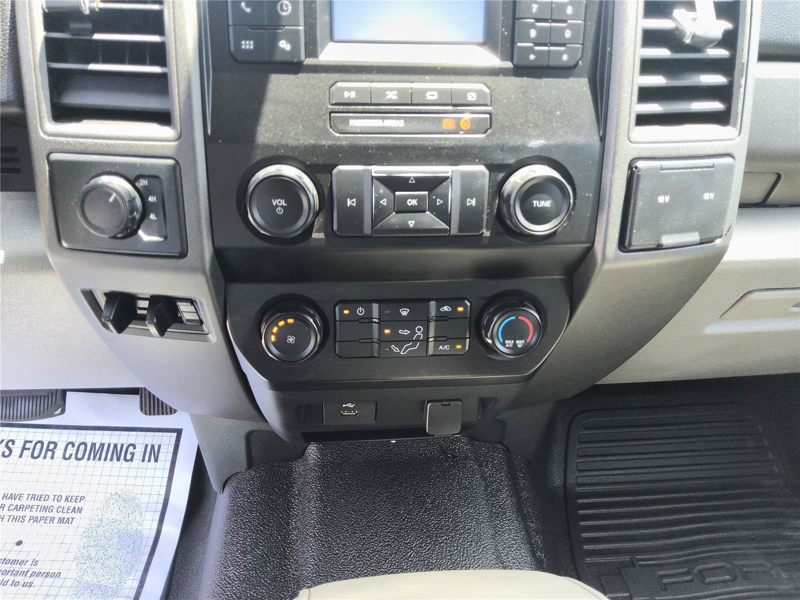 2020 Ford Super Duty F-450 DRW XL