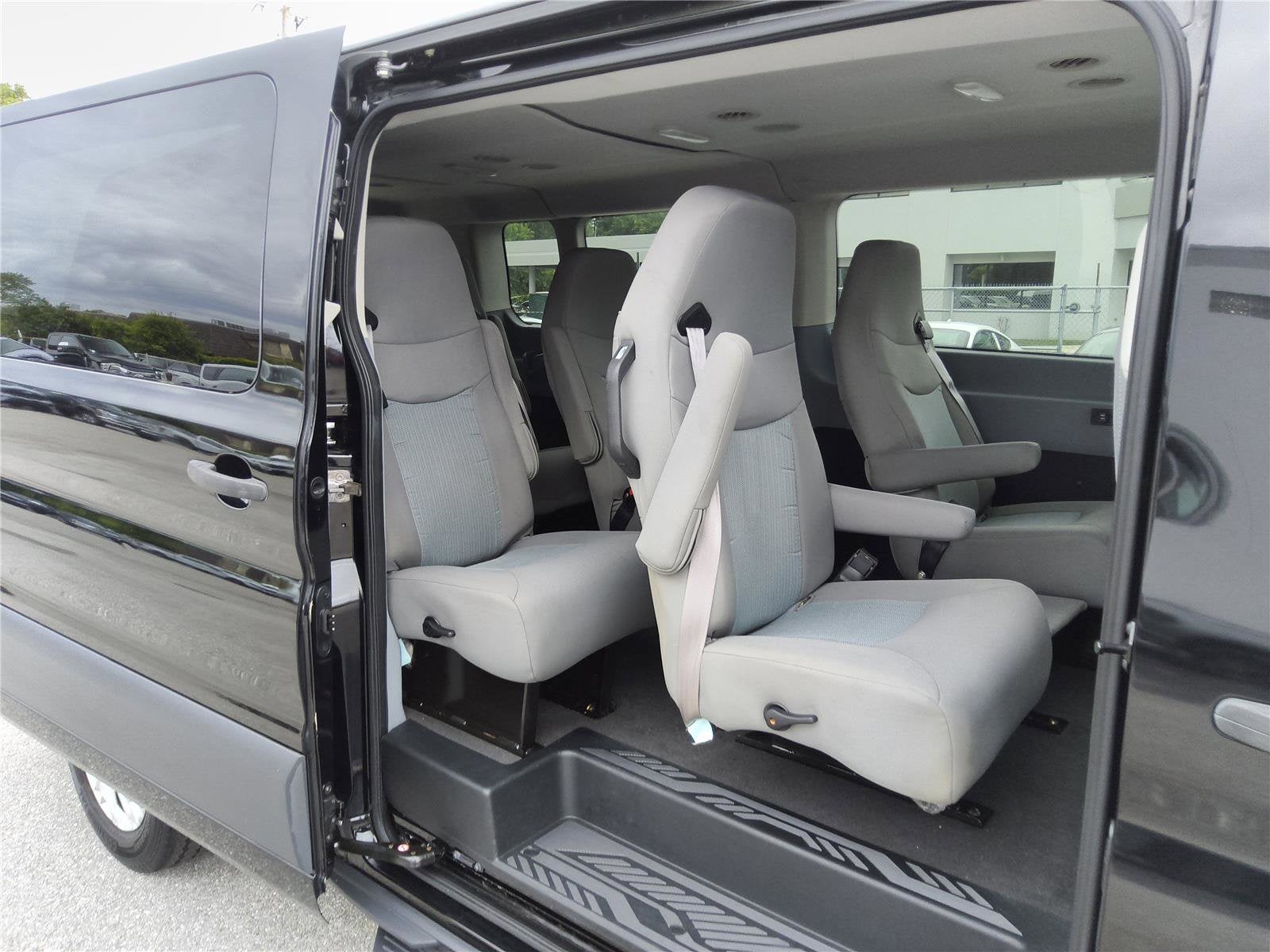 2018 Ford Transit Passenger Wagon XLT