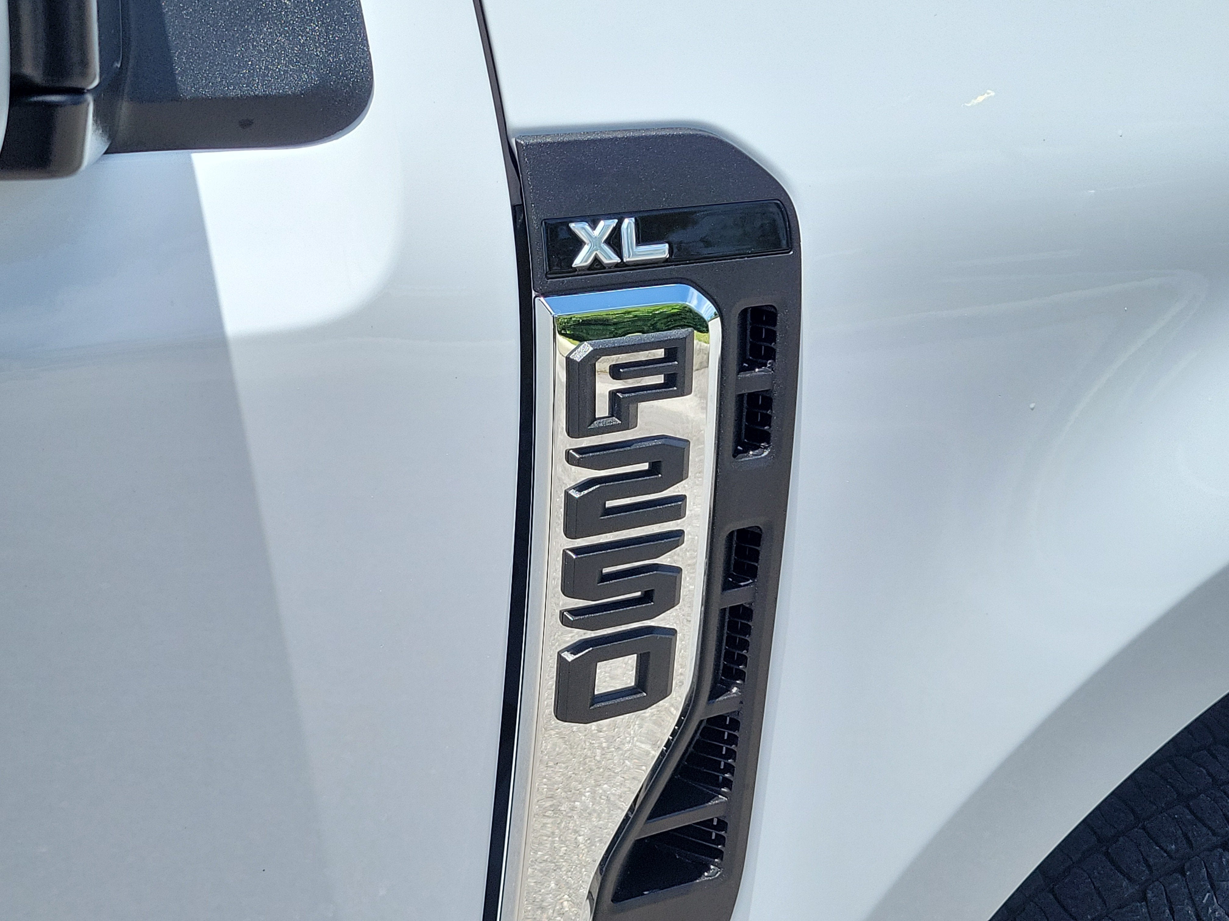2024 Ford Super Duty F-250 SRW XL