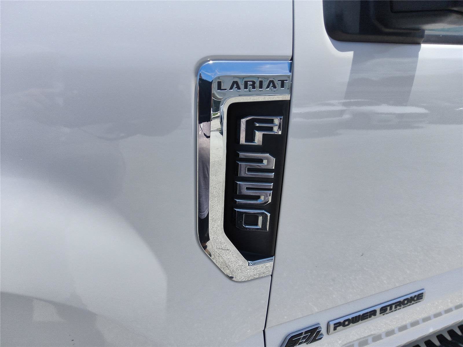 2017 Ford Super Duty F-250 SRW Lariat