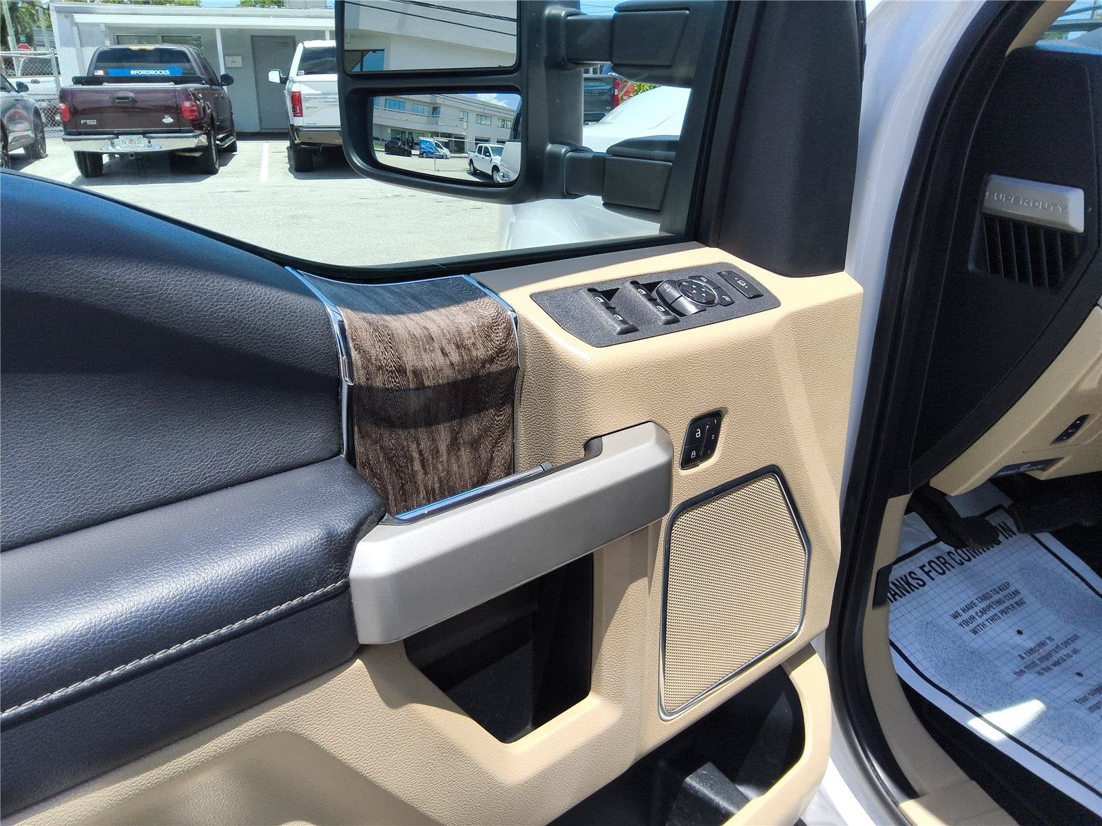 2017 Ford Super Duty F-250 SRW Lariat