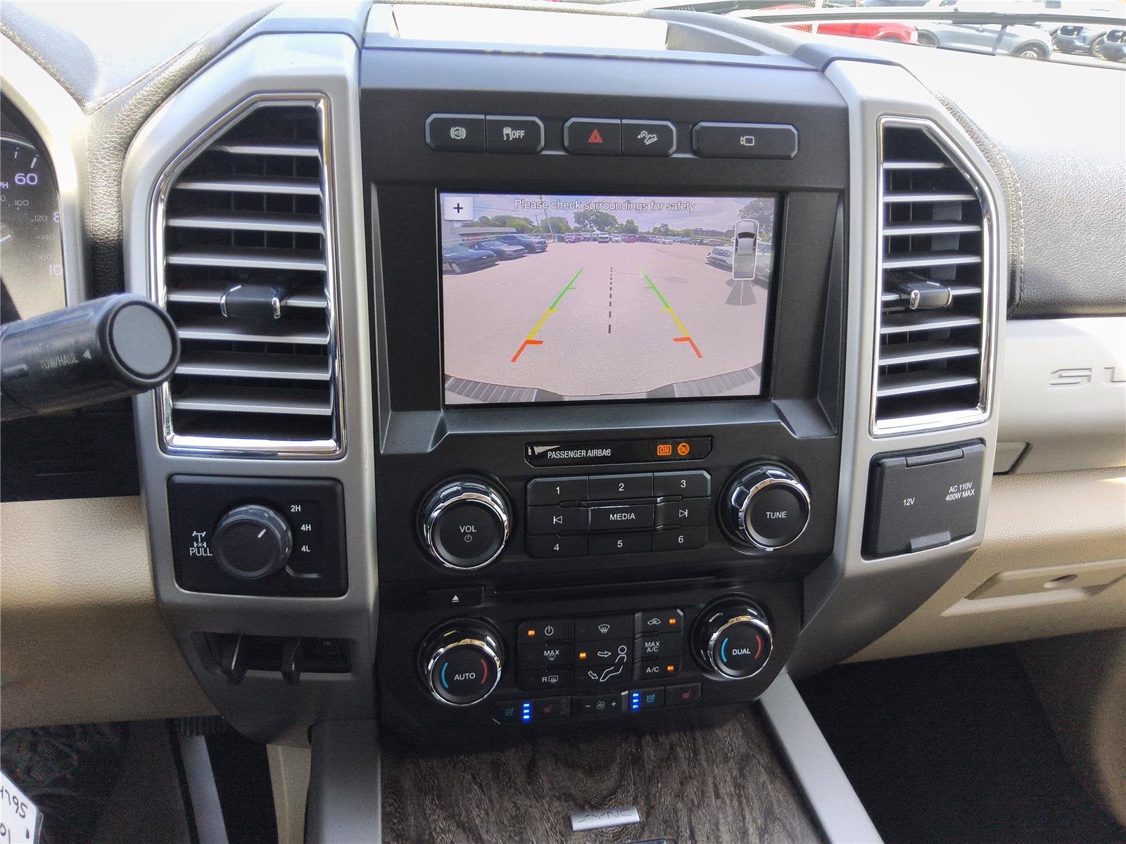 2017 Ford Super Duty F-250 SRW Lariat