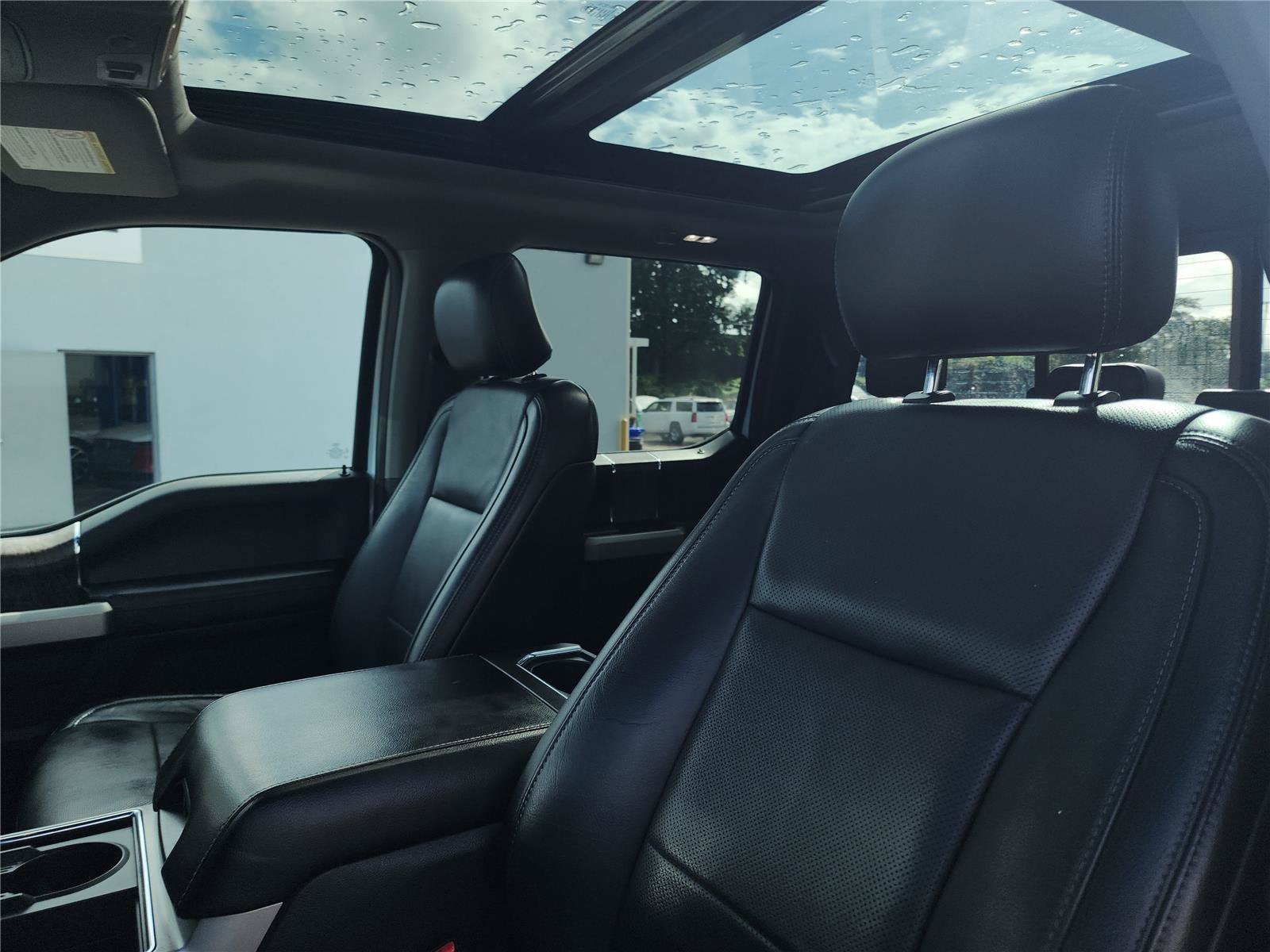2017 Ford Super Duty F-250 SRW Lariat