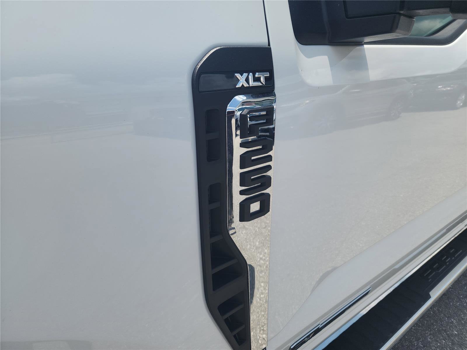 2024 Ford Super Duty F-250 SRW XLT