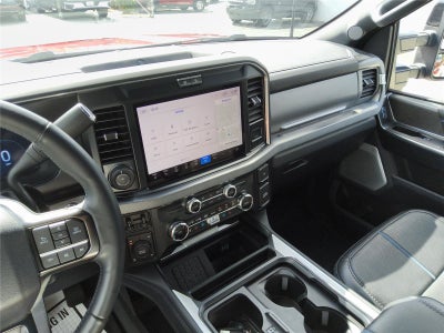 2025 Ford Super Duty F-250 SRW Platinum