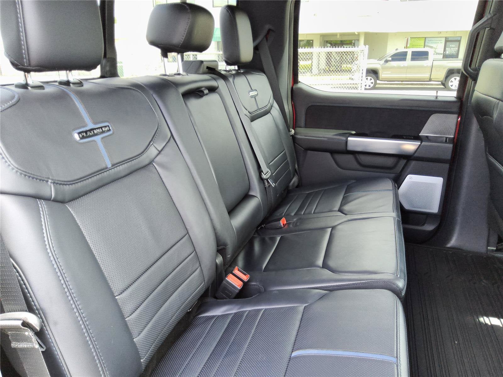 2025 Ford Super Duty F-250 SRW Platinum