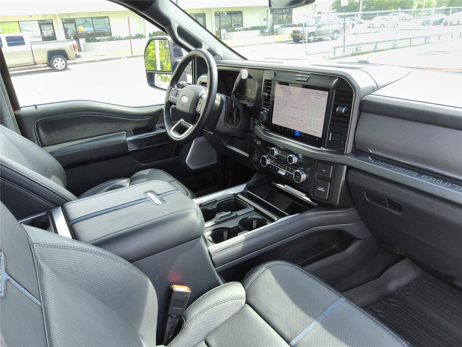2025 Ford Super Duty F-250 SRW Platinum
