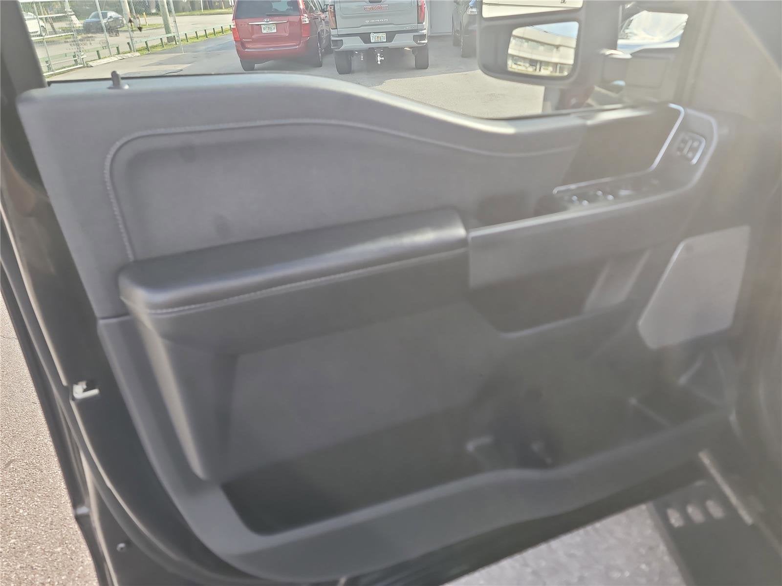 2023 Ford Super Duty F-250 SRW LARIAT