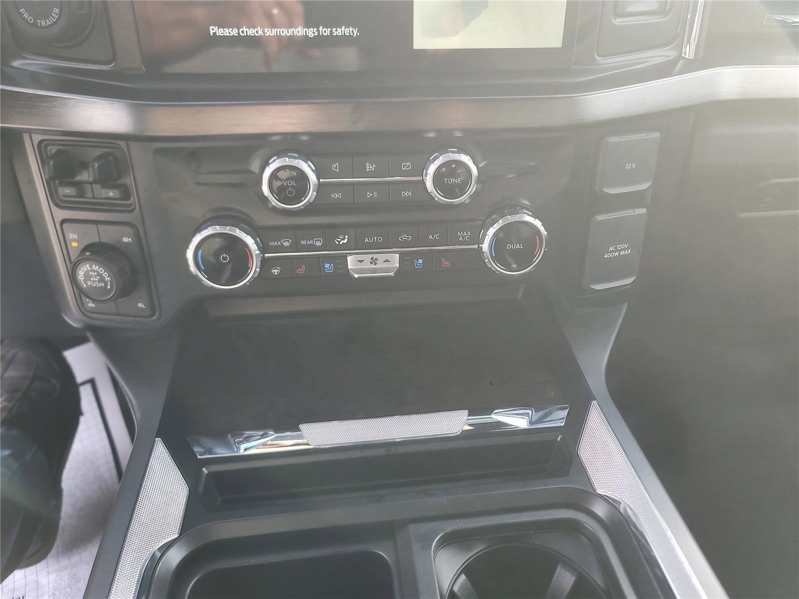 2023 Ford Super Duty F-250 SRW LARIAT