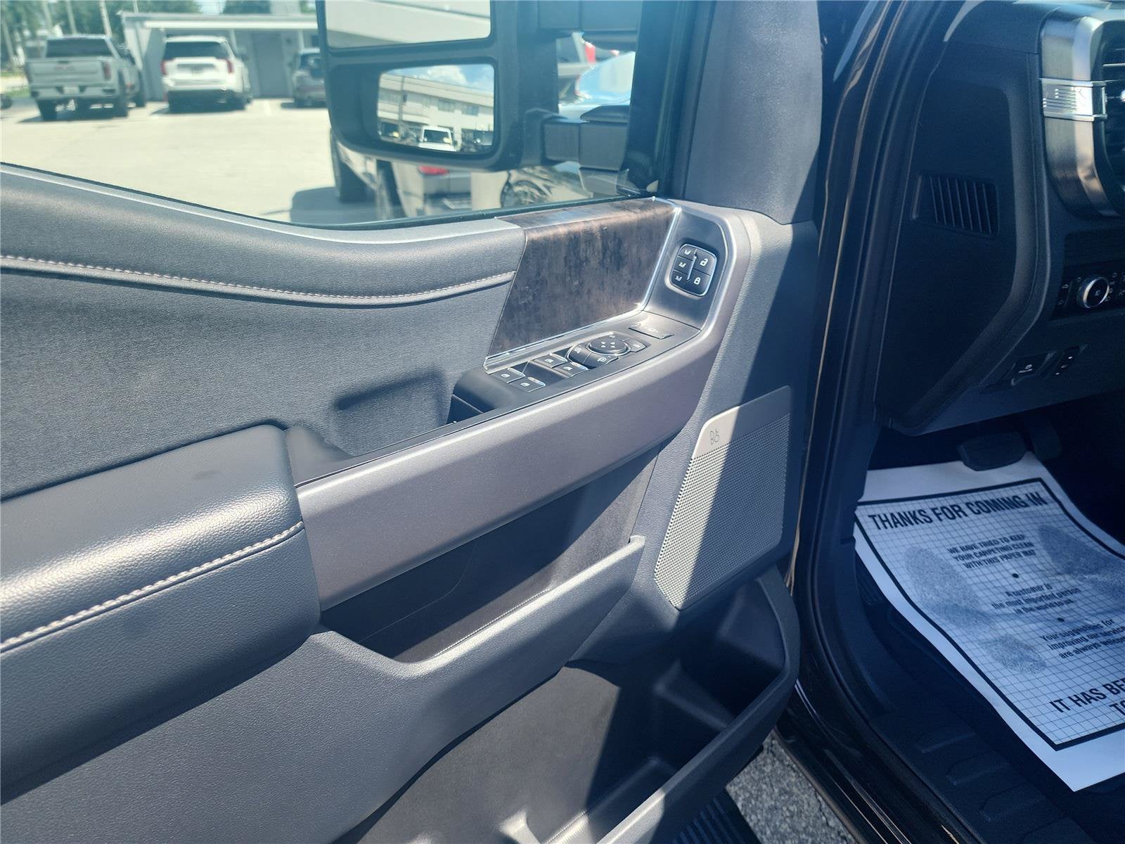 2025 Ford Super Duty F-250 SRW LARIAT