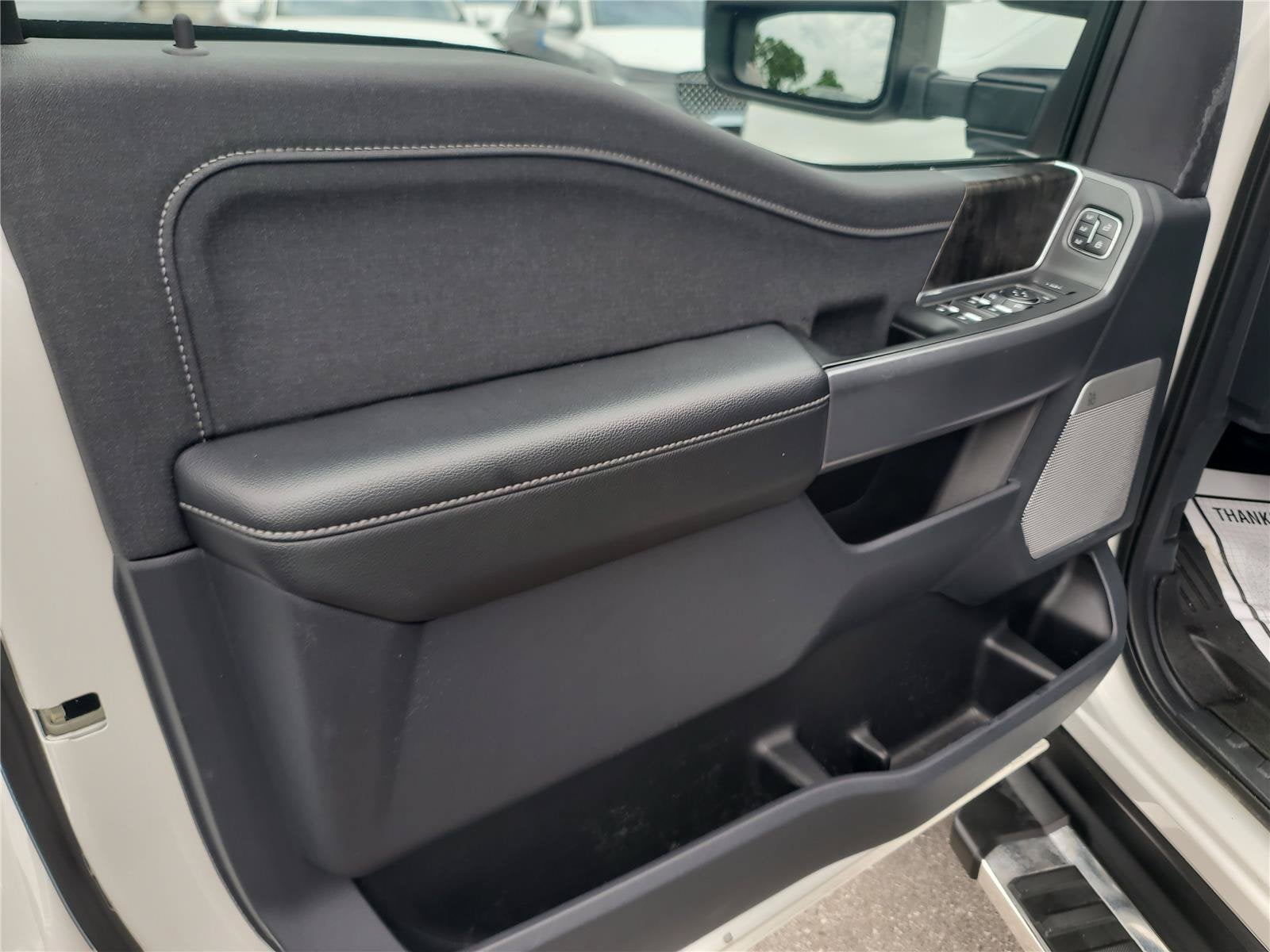 2023 Ford Super Duty F-250 SRW LARIAT