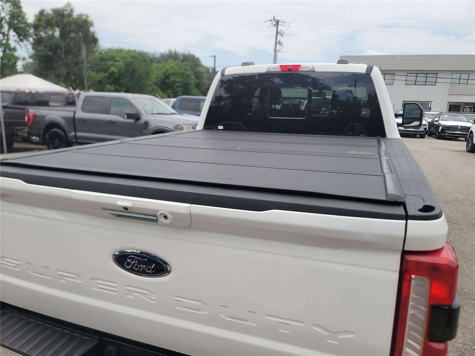 2023 Ford Super Duty F-250 SRW LARIAT