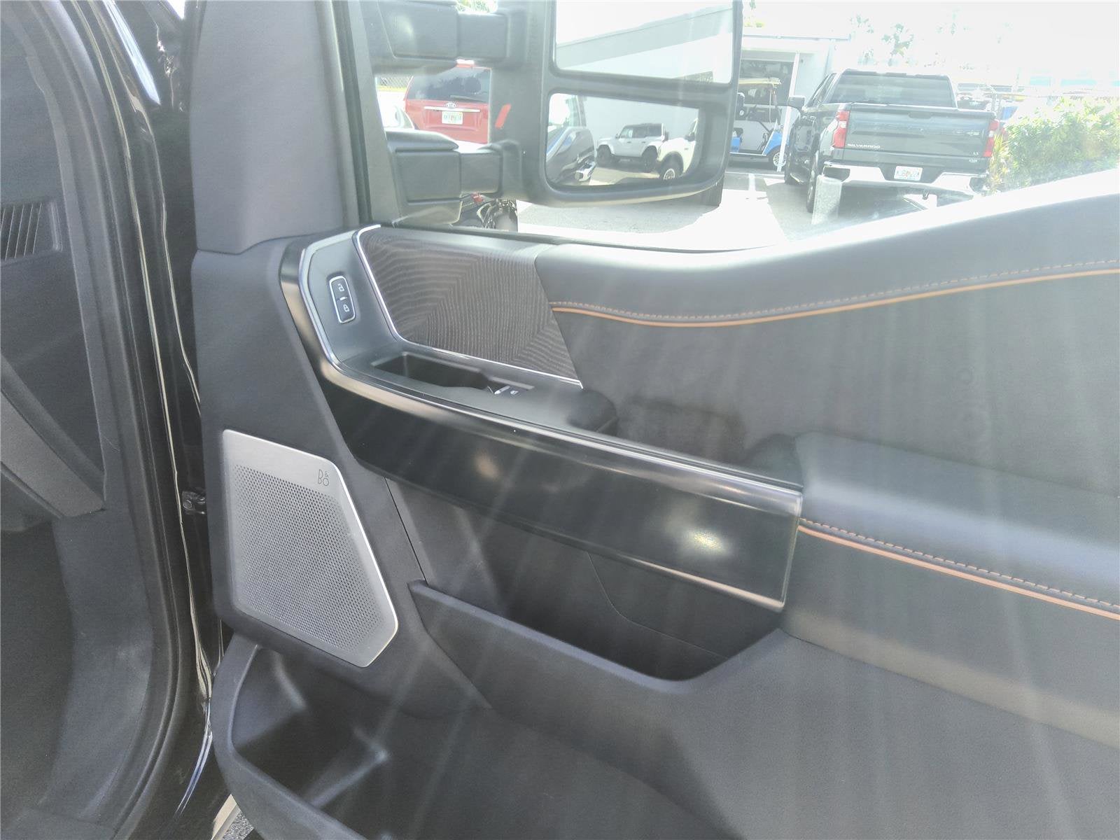 2024 Ford Super Duty F-350 SRW Platinum