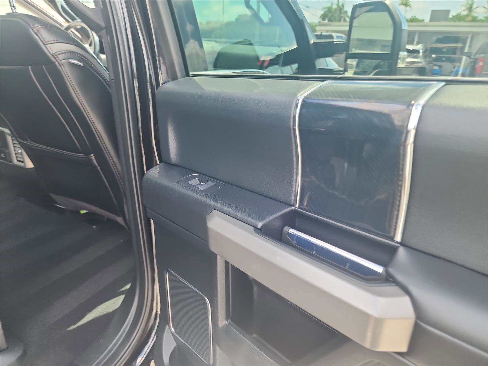 2020 Ford Super Duty F-350 SRW Platinum