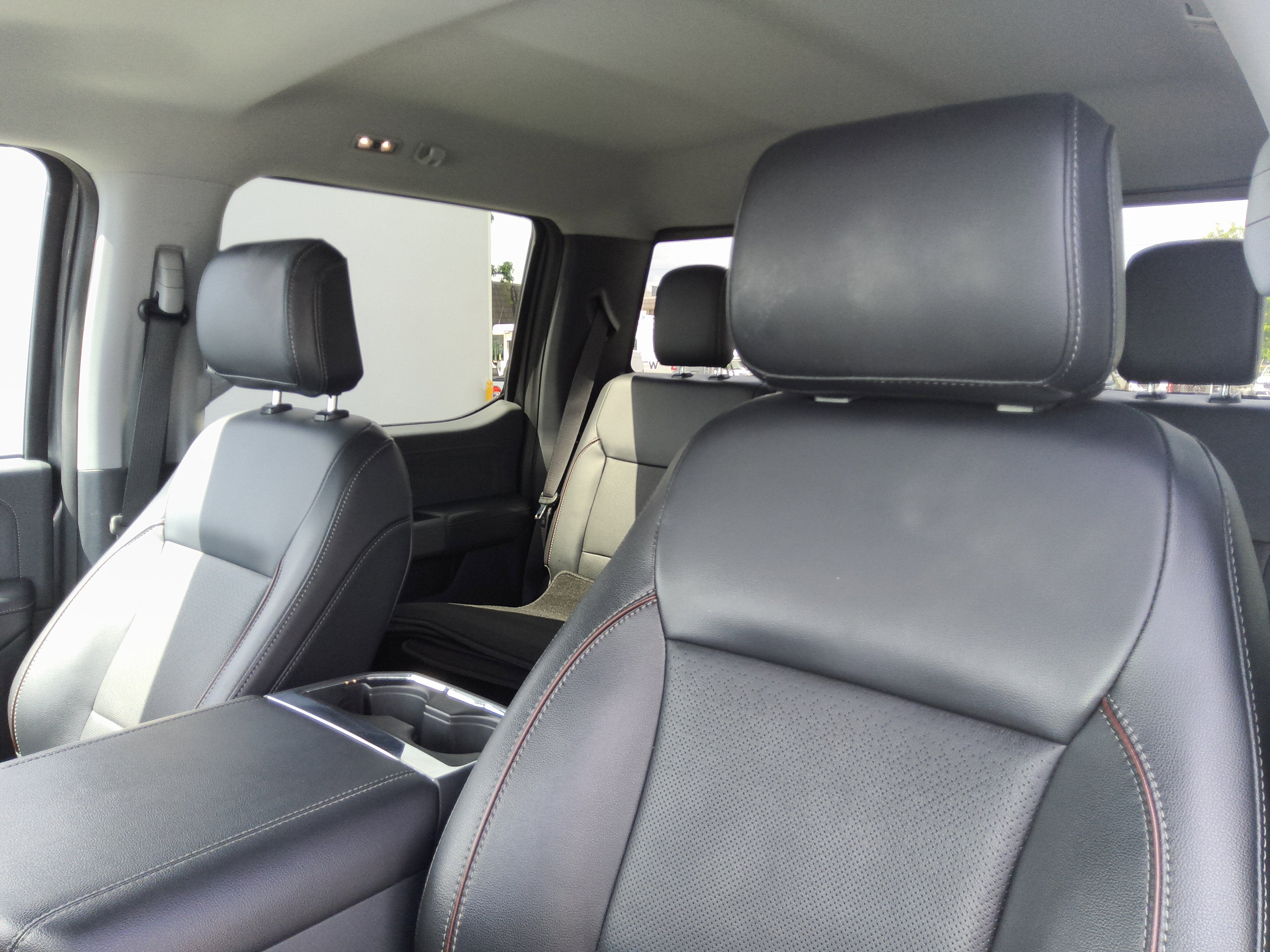 2024 Ford Super Duty F-350 SRW LARIAT