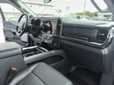 2024 Ford Super Duty F-350 SRW LARIAT