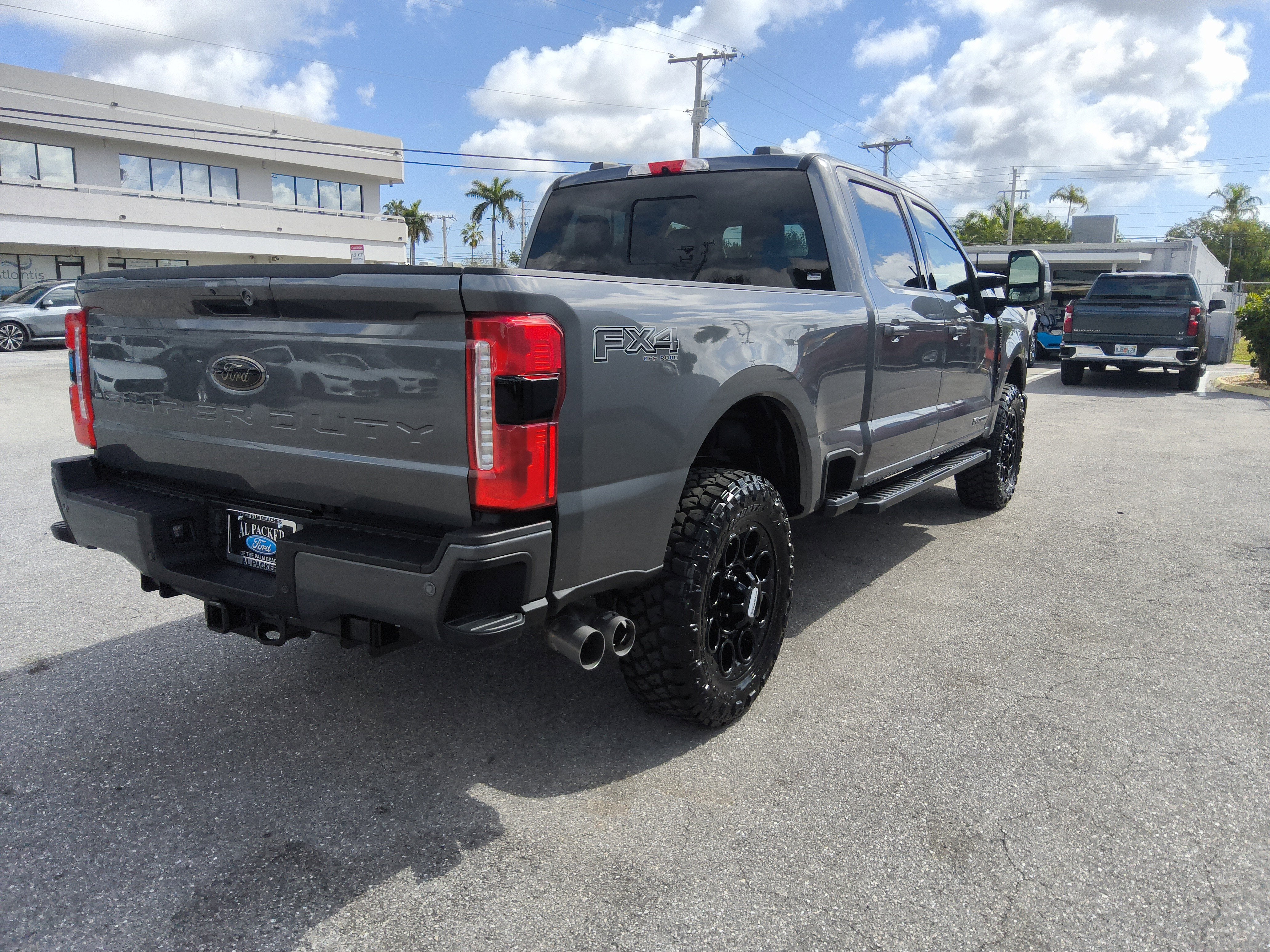 2024 Ford Super Duty F-350 SRW LARIAT