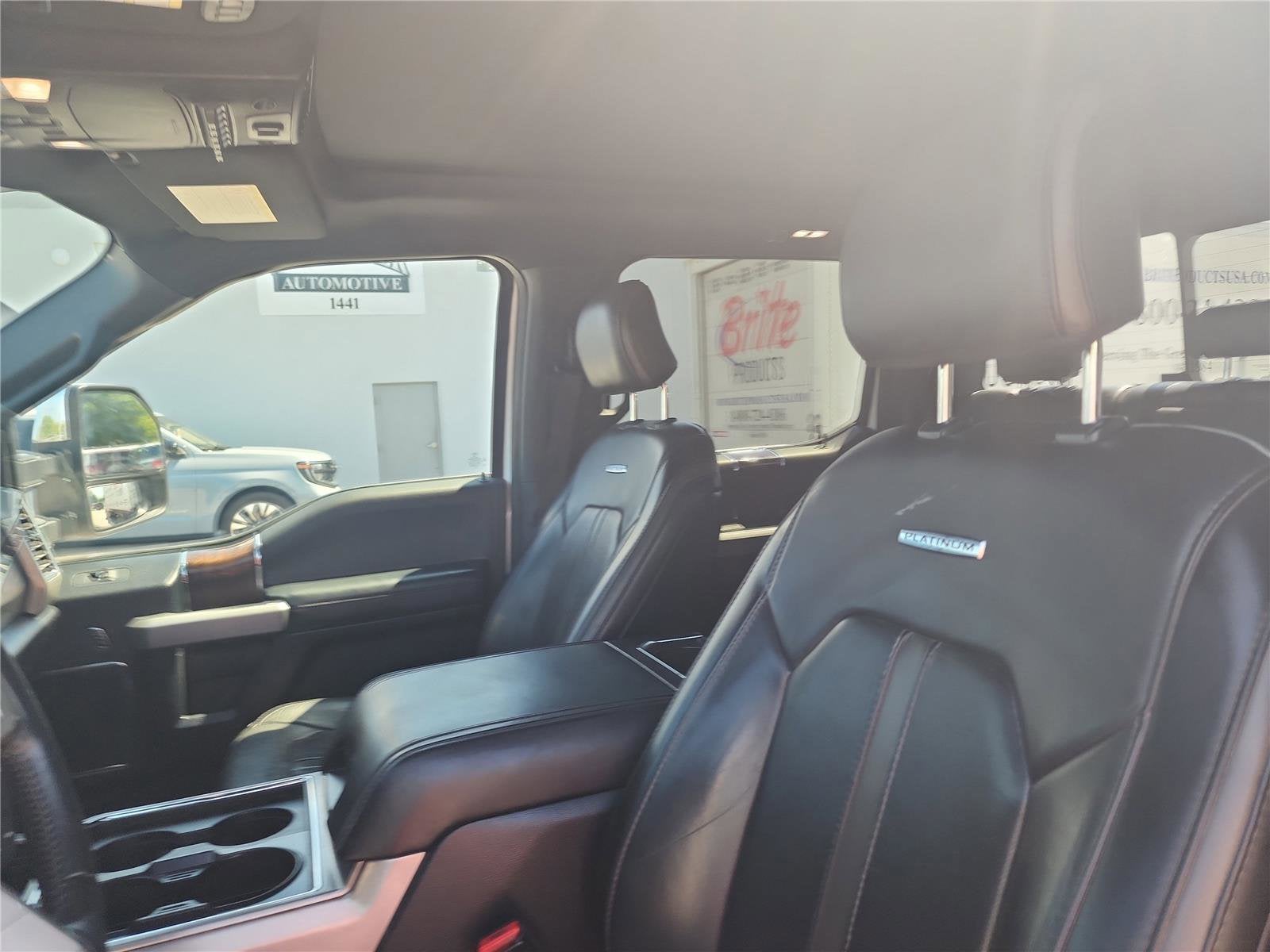 2017 Ford Super Duty F-350 SRW Platinum