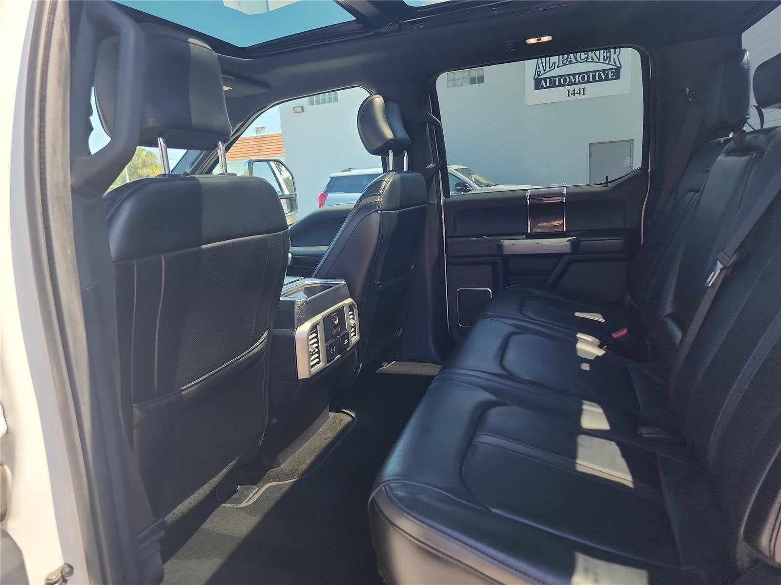 2017 Ford Super Duty F-350 SRW Platinum