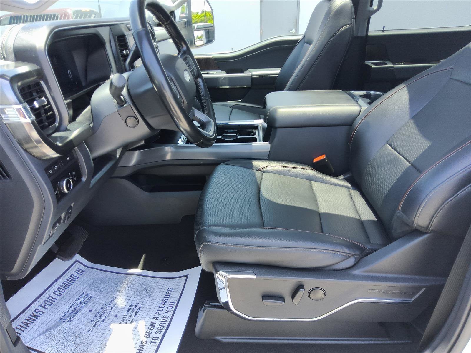 2024 Ford Super Duty F-350 DRW LARIAT