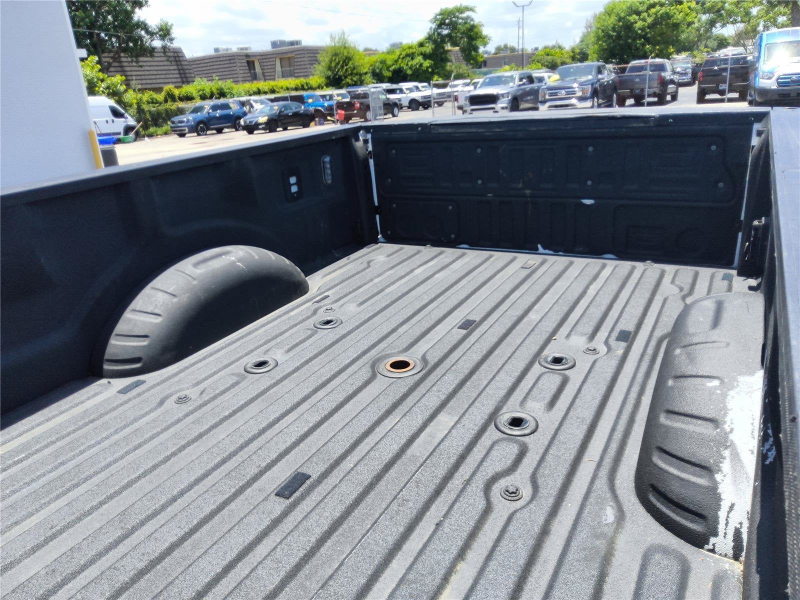 2024 Ford Super Duty F-350 DRW LARIAT