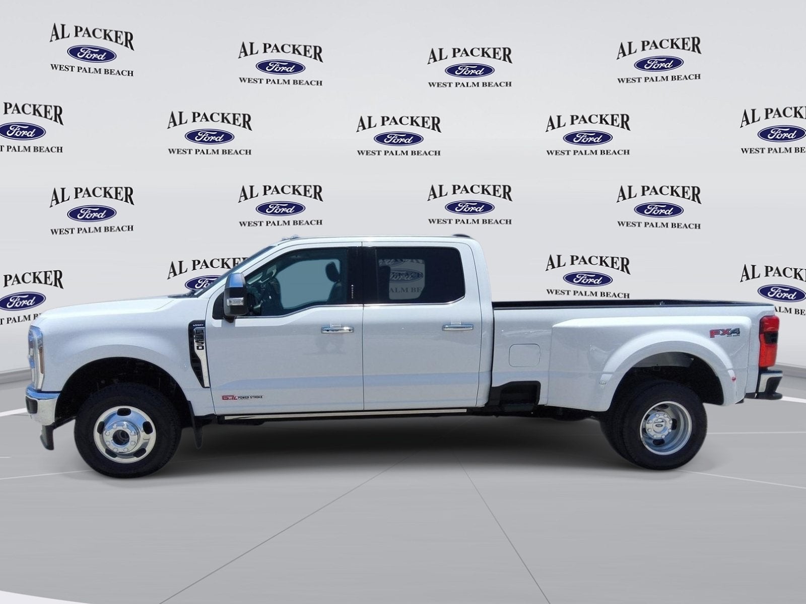 2024 Ford Super Duty F-350 DRW LARIAT