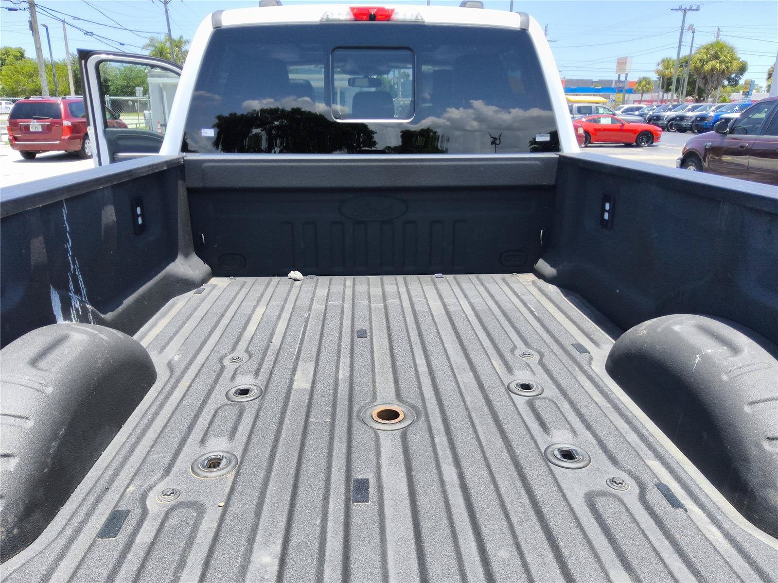 2024 Ford Super Duty F-350 DRW LARIAT