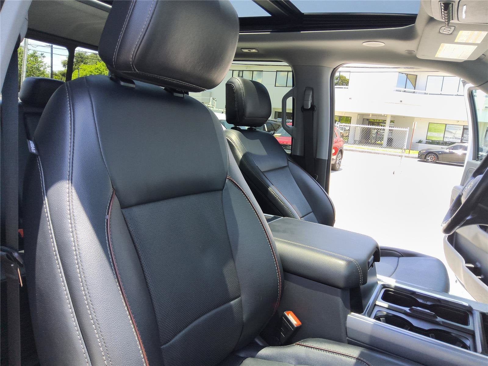 2024 Ford Super Duty F-350 DRW LARIAT
