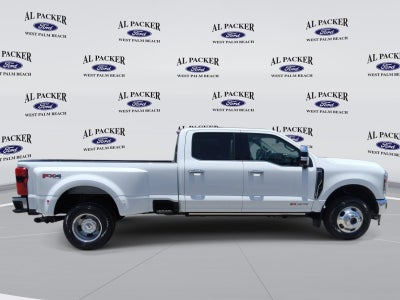 2024 Ford Super Duty F-350 DRW LARIAT