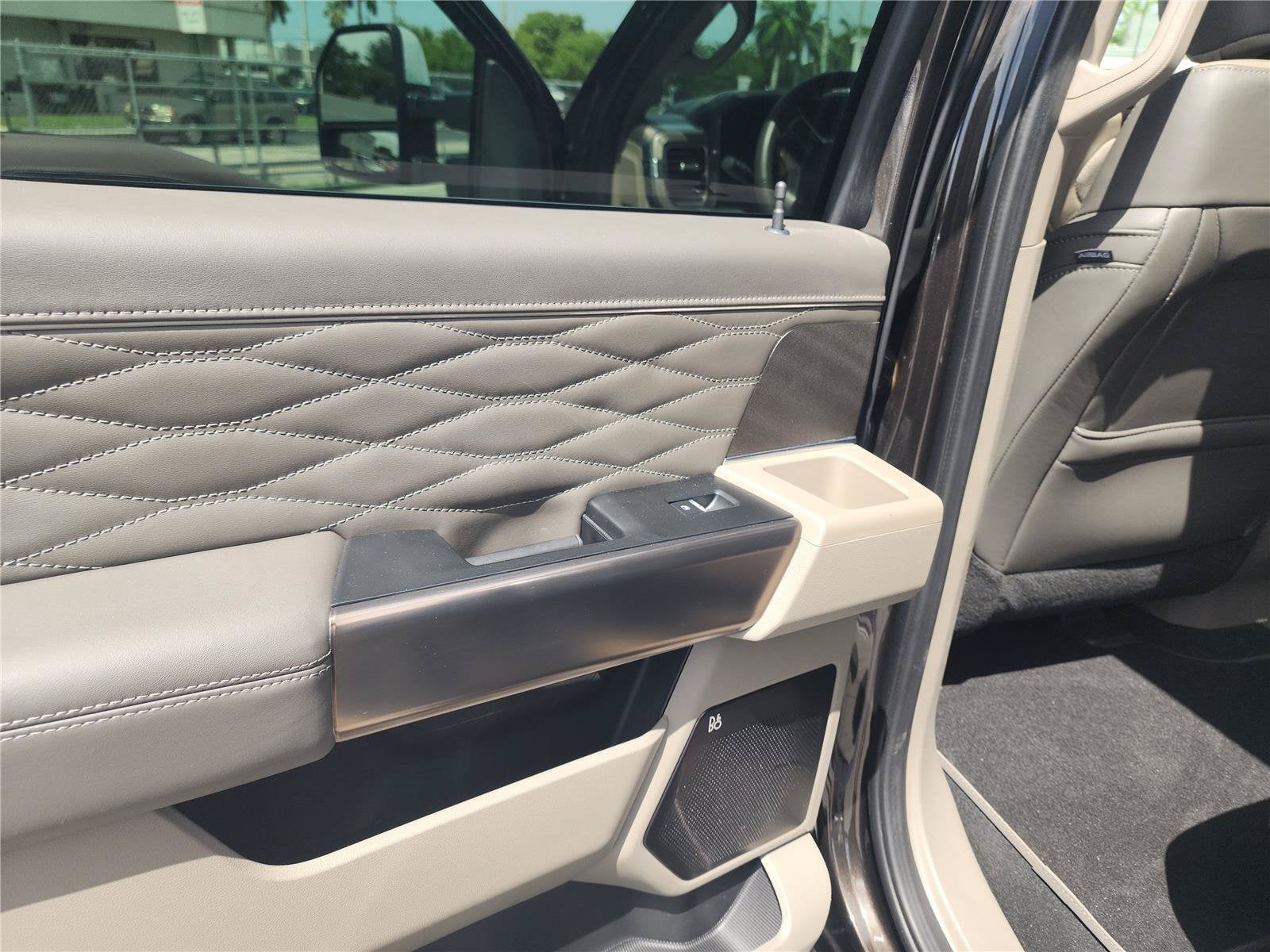 2025 Ford Super Duty F-450 DRW Platinum