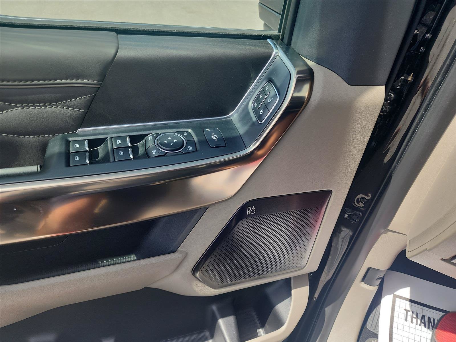 2025 Ford Super Duty F-450 DRW Platinum