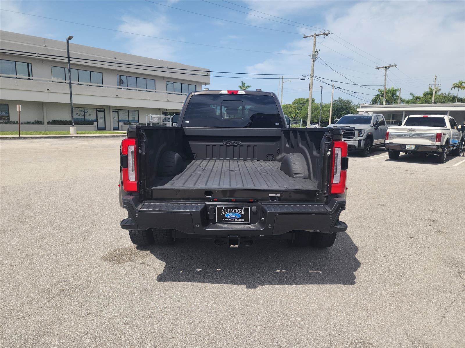 2025 Ford Super Duty F-450 DRW Platinum