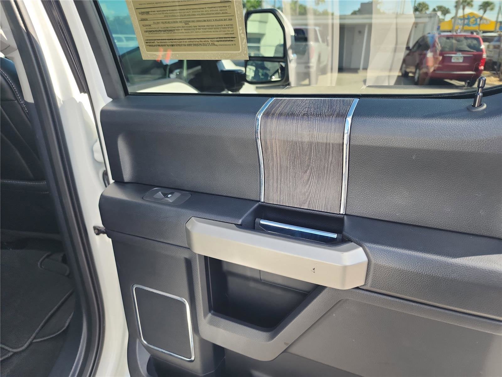 2020 Ford Super Duty F-450 DRW LARIAT