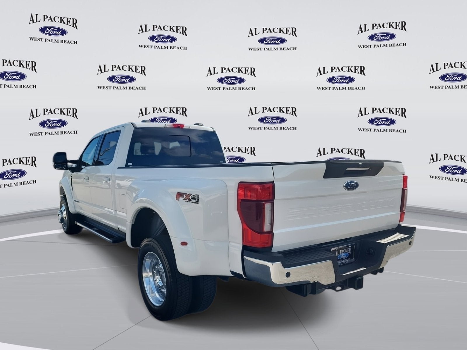 2020 Ford Super Duty F-450 DRW LARIAT