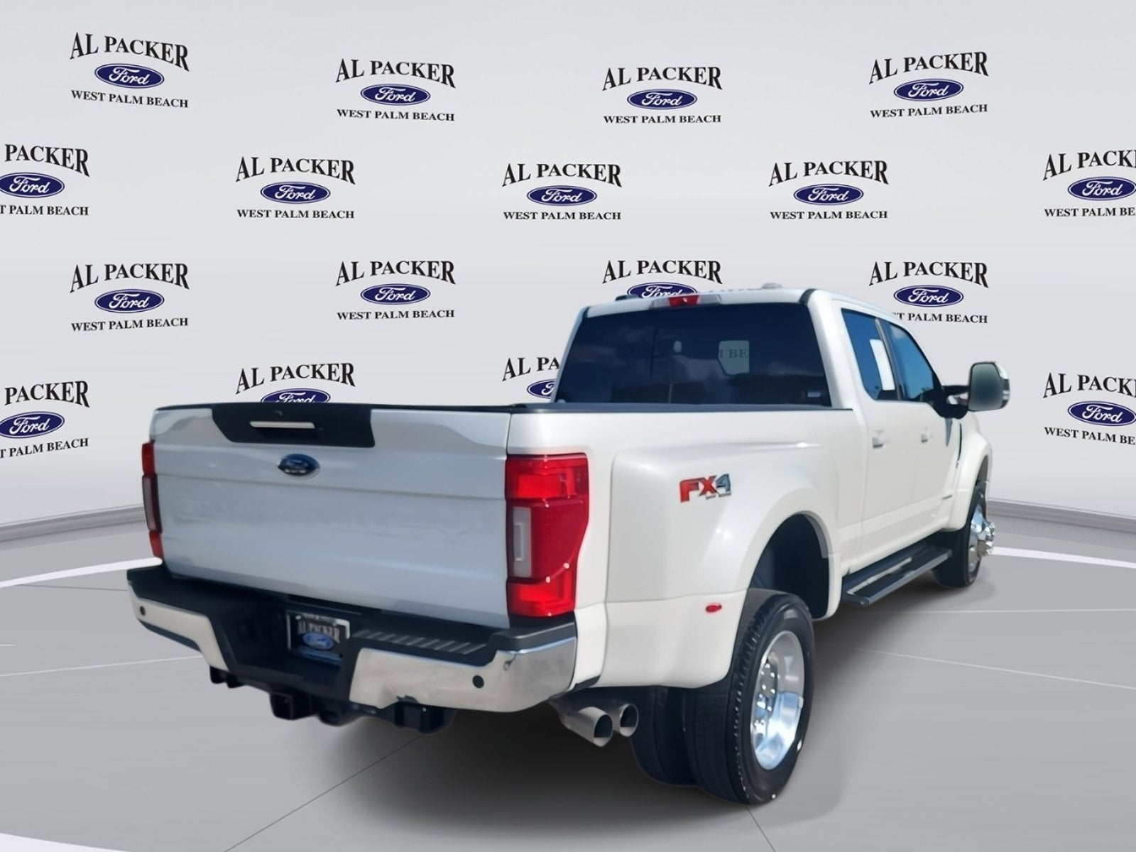 2020 Ford Super Duty F-450 DRW LARIAT