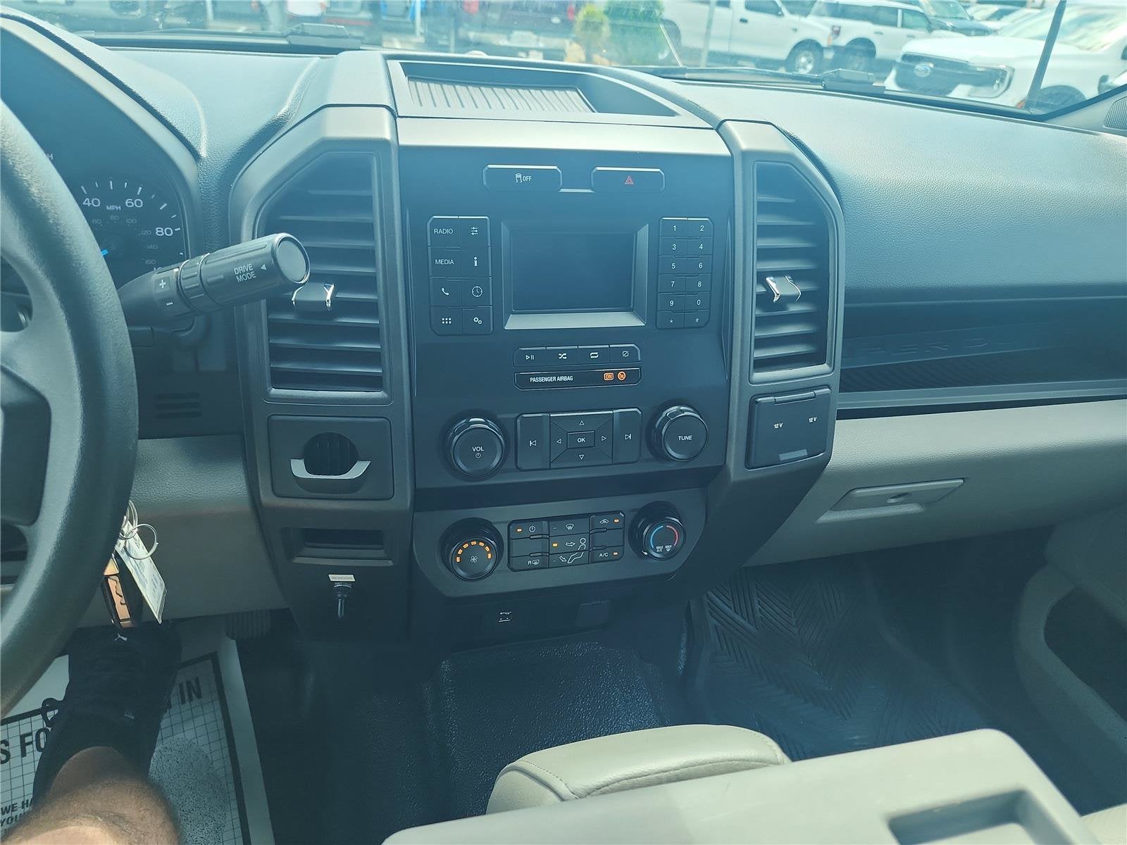 2022 Ford Super Duty F-350 SRW XL