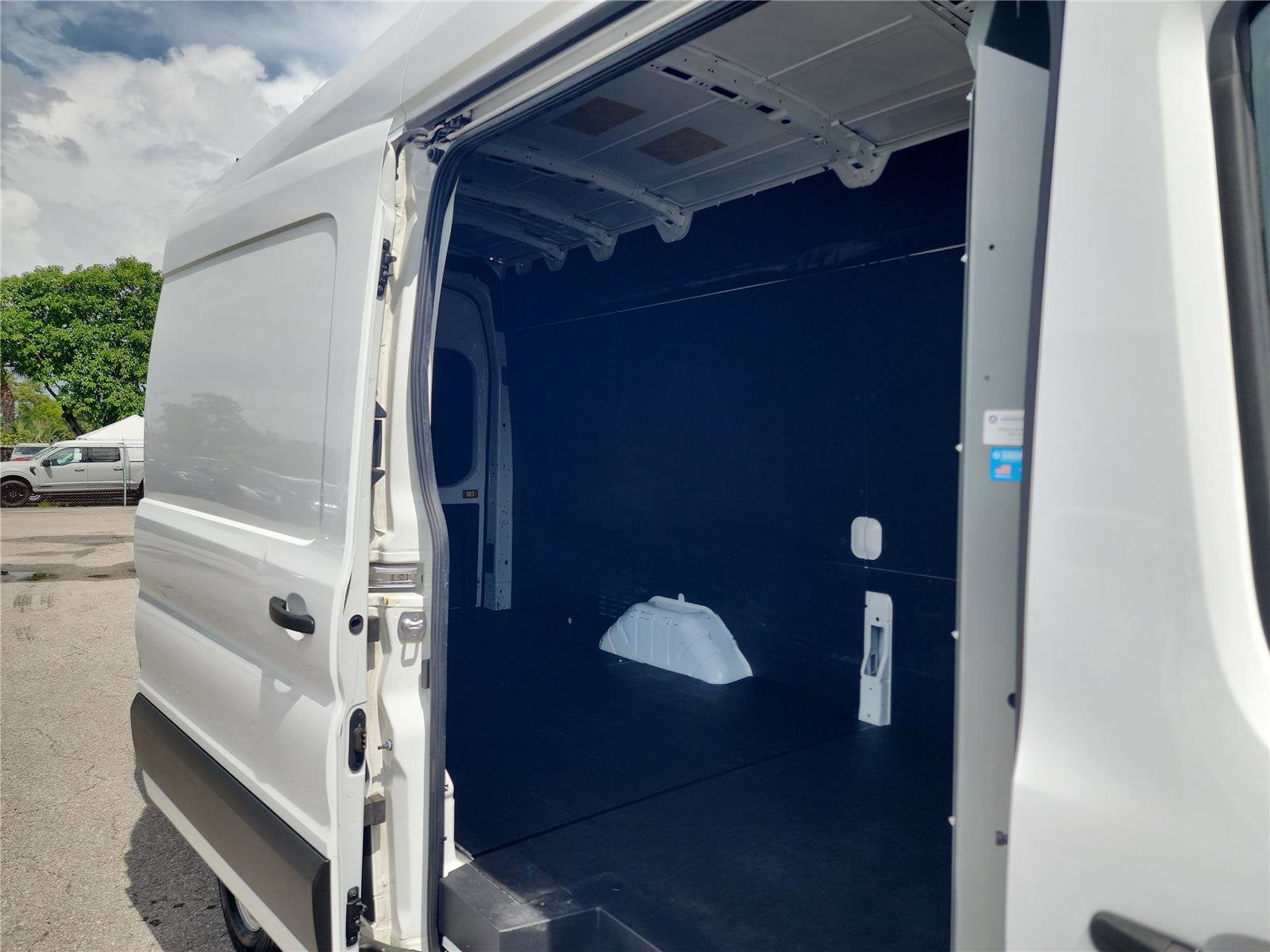 2021 Ford Transit Cargo Van T-350 148" EL Hi Rf 9500 GVWR RWD