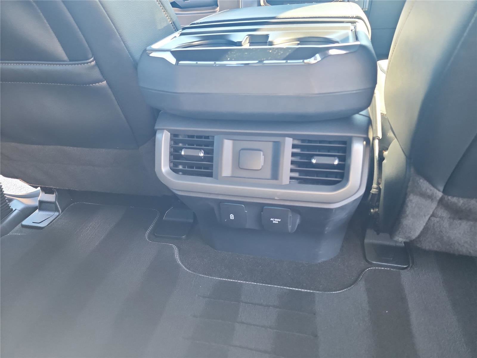 2022 Ford F-150 Lightning LARIAT