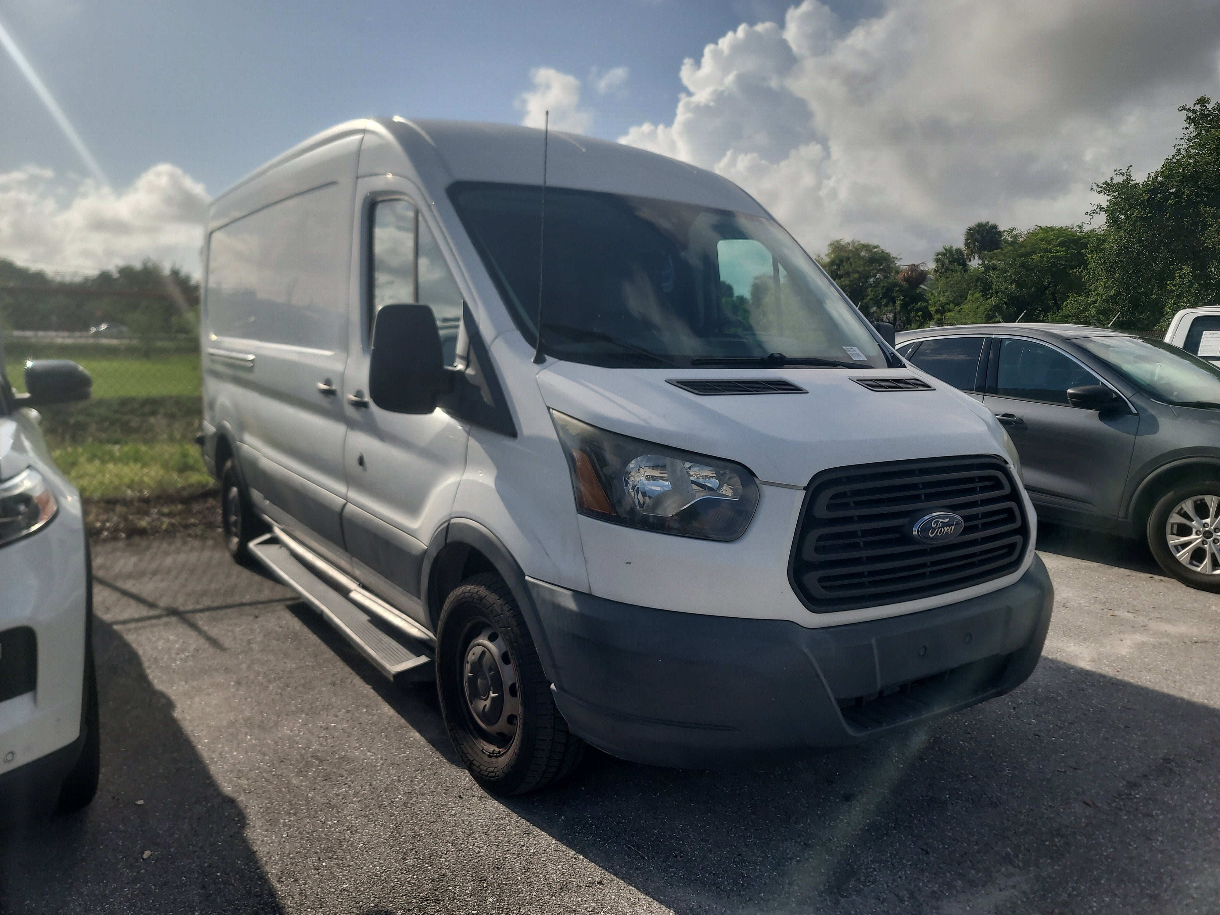 2017 Ford Transit Van T-250 148" Med Rf 9000 GVWR Sliding RH Dr
