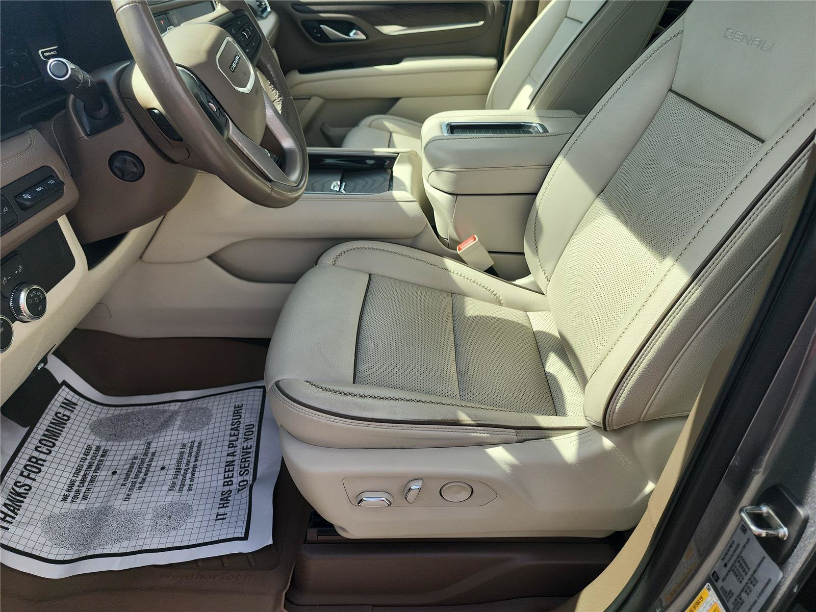 2022 GMC Yukon XL Denali